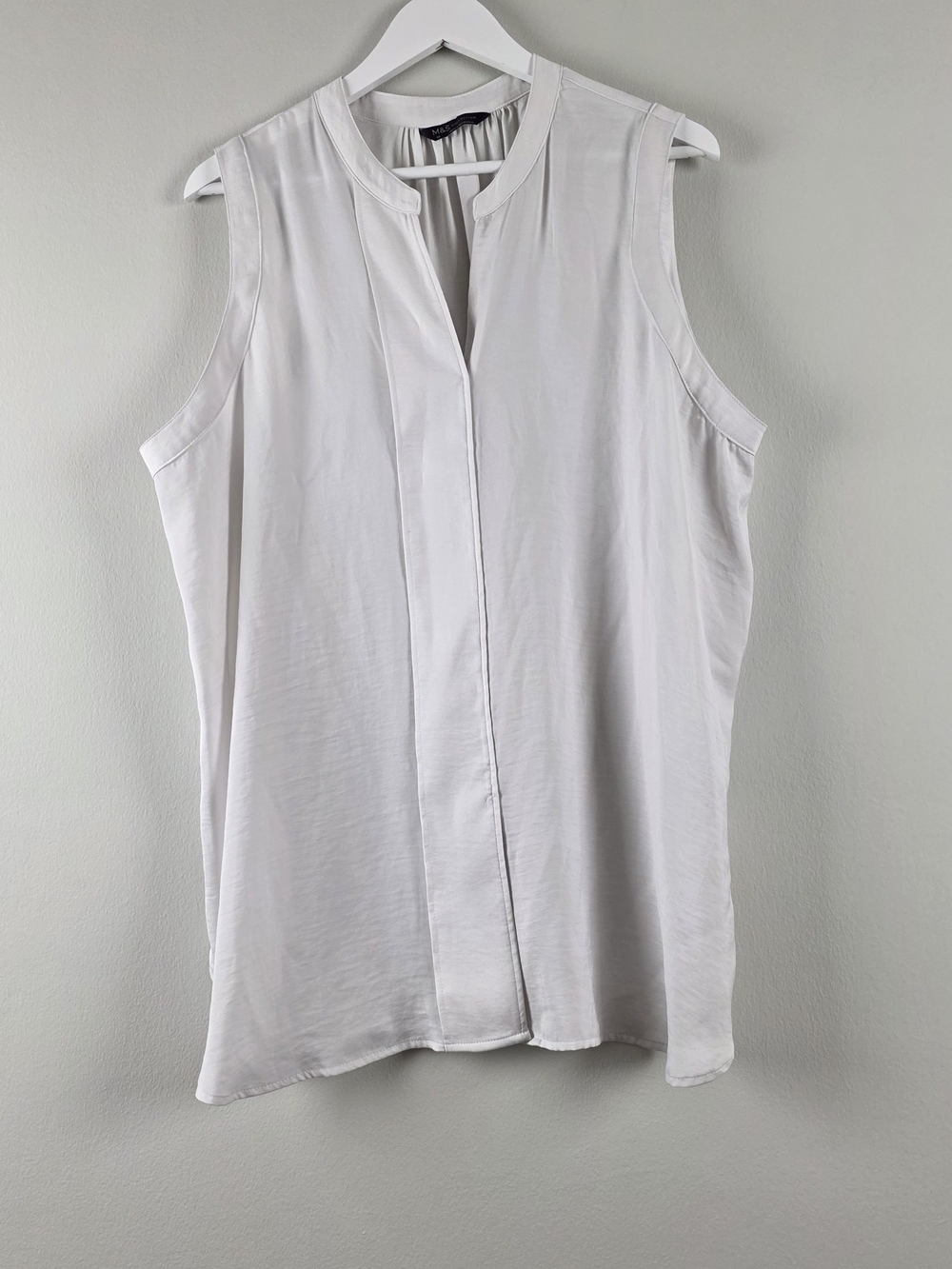 Women's White Sleeveless Split-Neck Blouse